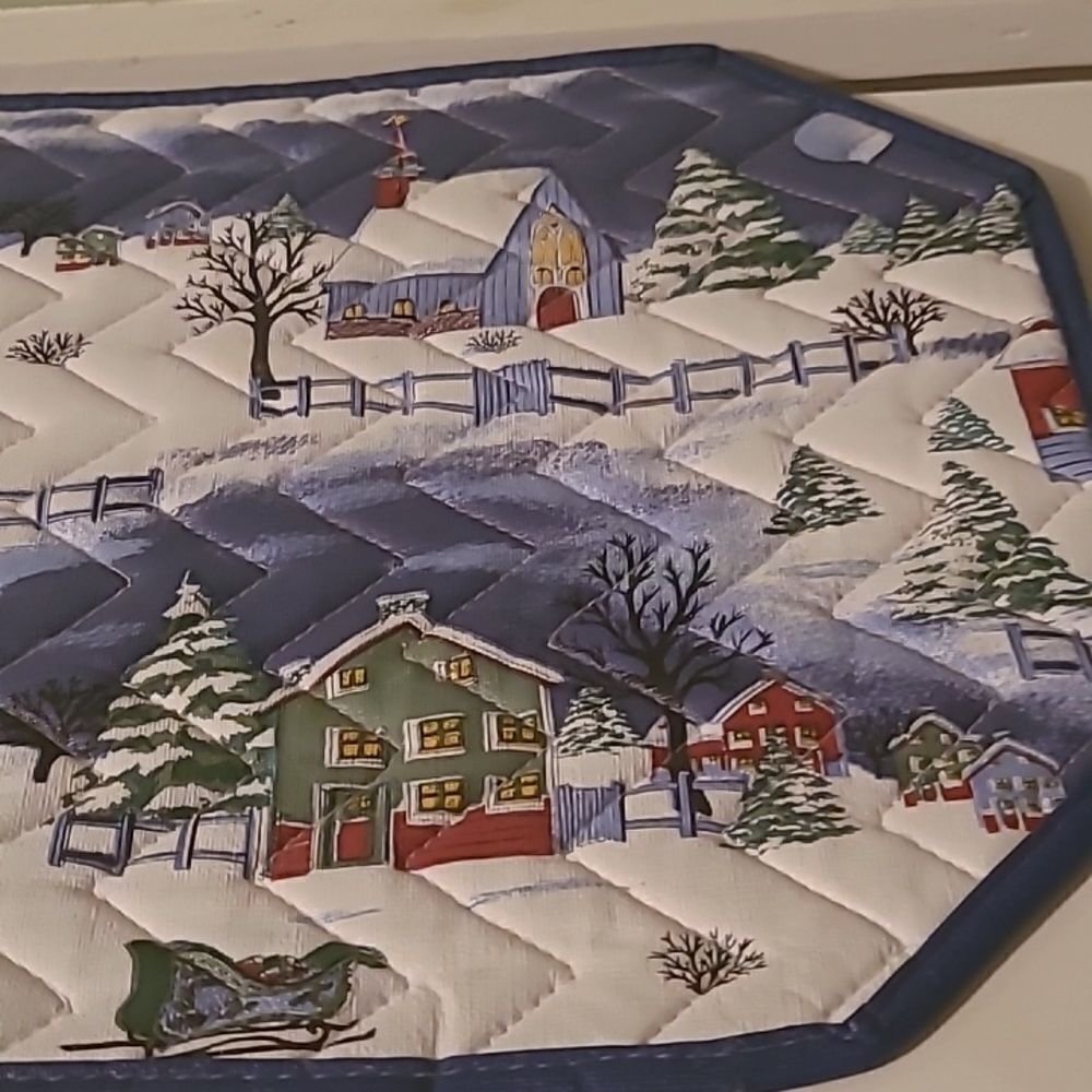 Winter Quilted Placements - Picture 4 of 8